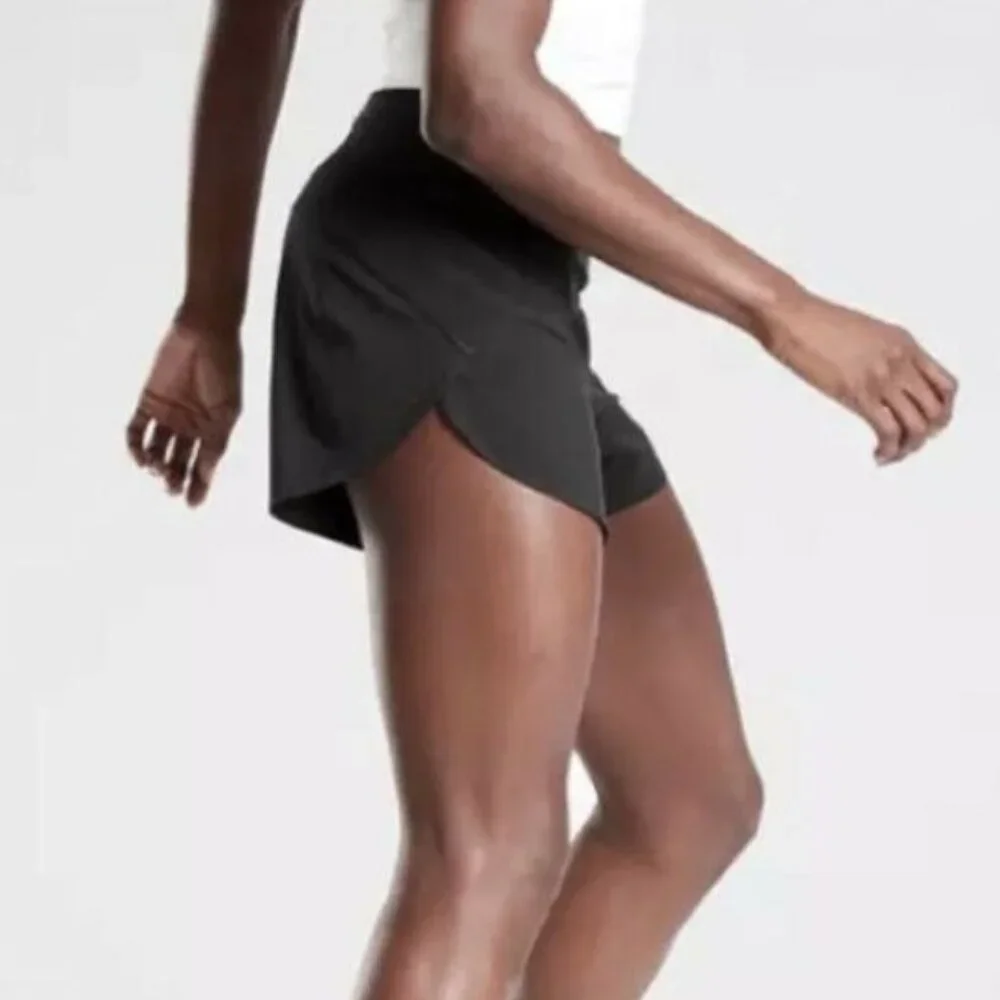 ATHLETA Black Running Free Shorts 3.5" High Rise Size M - Picture 1 of 7